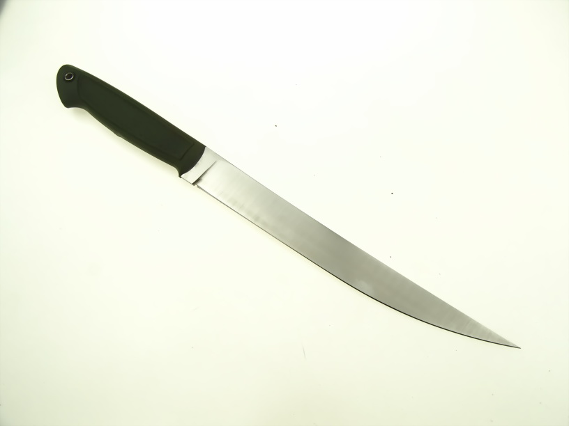 Нож с клинком из стали D2